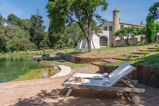 Luxus-Haus in Vauvert, Gard