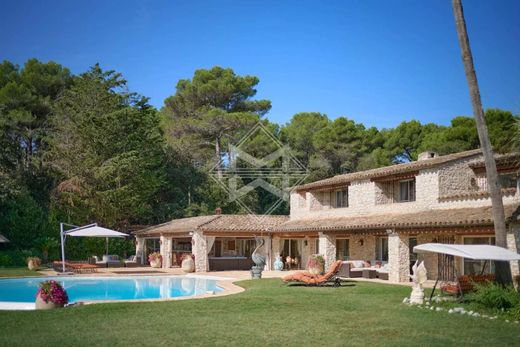 Villa en La Colle-sur-Loup, Alpes Marítimos