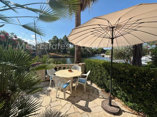 Квартира, Port Grimaud, Var