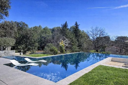 Villa in Roquefort-les-Pins, Alpes-Maritimes