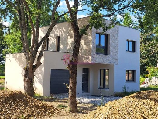 Villa in Fonsorbes, Haute-Garonne