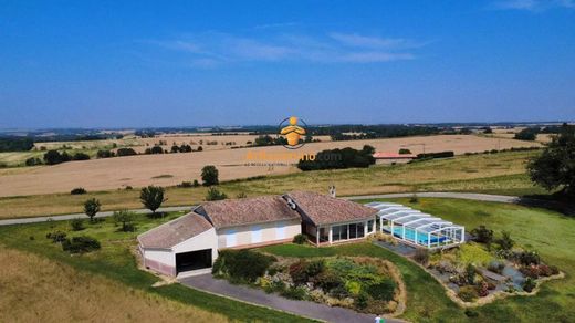 Luxury home in Auch, Gers
