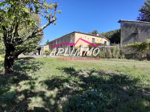 Luxus-Haus in Saint-Montan, Ardèche