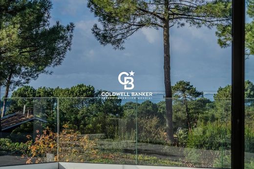 Luxury home in Pyla sur Mer, Gironde