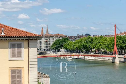 Apartment / Etagenwohnung in Lyon, Rhône