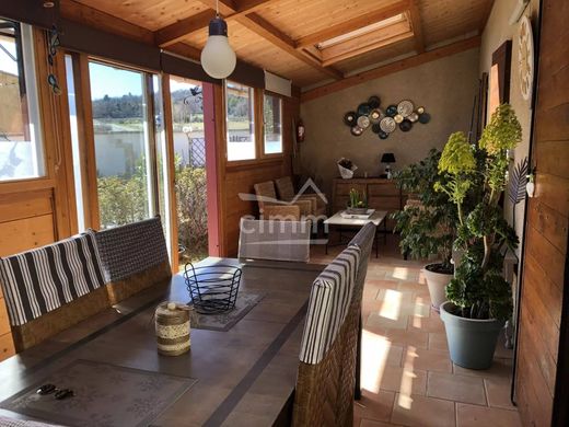 Maison de luxe à Châteauneuf-Val-Saint-Donat, Alpes-de-Haute-Provence