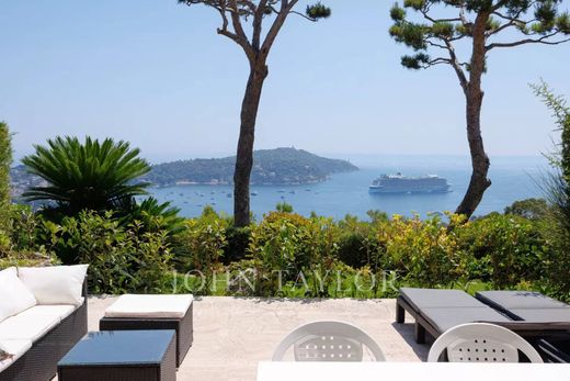 Apartment / Etagenwohnung in Villefranche-sur-Mer, Alpes-Maritimes