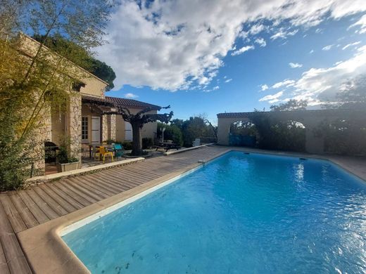 Villa a Nîmes, Gard