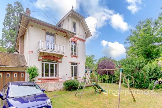 Casa di lusso a Saint-Maur-des-Fossés, Val-de-Marne