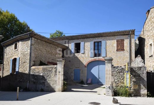 Saou, Drômeの高級住宅