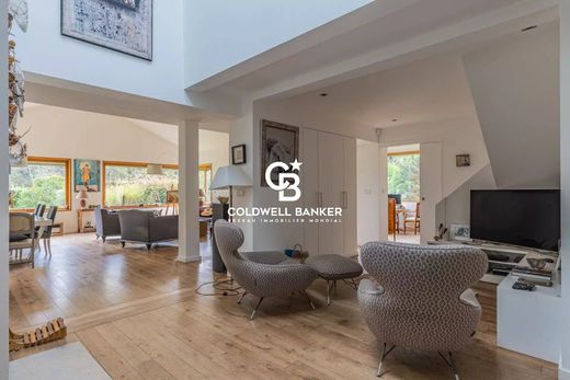 منزل ﻓﻲ Pessac, Gironde