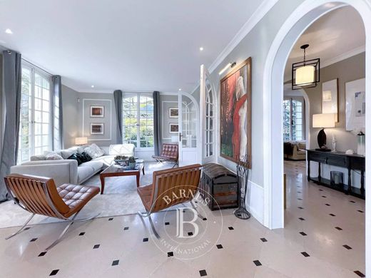 Casa de luxo - Divonne-les-Bains, Ain