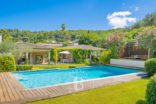 Mougins, Alpes-Maritimesの高級住宅