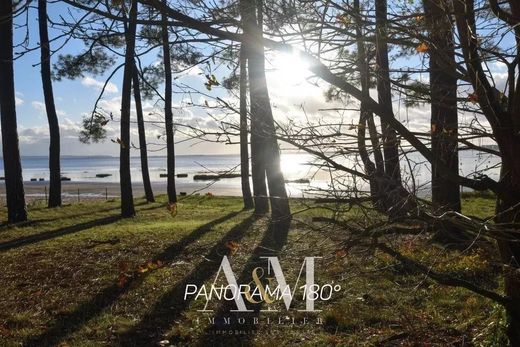 Villa in Arès, Gironde
