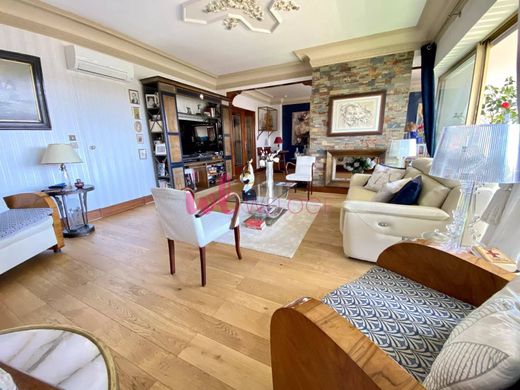 Apartment in Bordeaux, Gironde