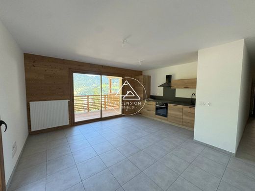 Apartment / Etagenwohnung in Saint-Jean-d'Aulps, Haute-Savoie