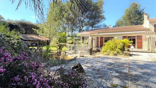 ‏בתי יוקרה ב  Pernes-les-Fontaines, Vaucluse