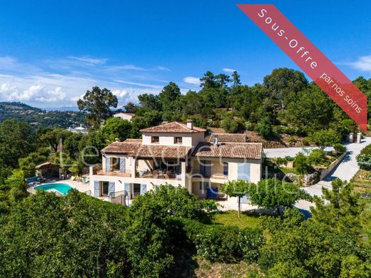Maison de luxe à Les Adrets-de-l'Estérel, Var