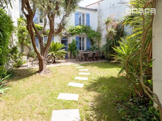 Luxus-Haus in Sainte-Marie-de-Ré, Charente-Maritime
