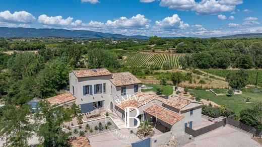 Luxury home in Lourmarin, Vaucluse