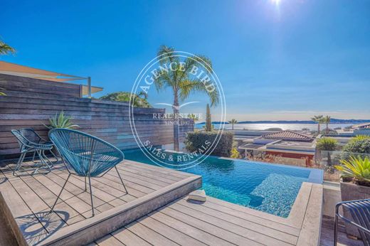 ﻓﻴﻼ ﻓﻲ Sainte-Maxime, Var