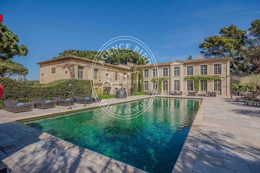 ﻓﻴﻼ ﻓﻲ سان تروبيه, Var