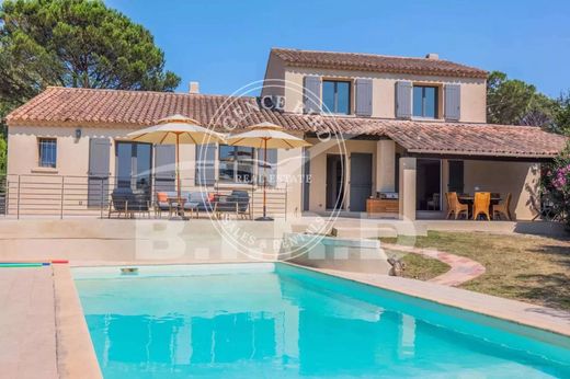 ﻓﻴﻼ ﻓﻲ Gassin, Var