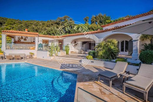 ﻓﻴﻼ ﻓﻲ La Croix-Valmer, Var