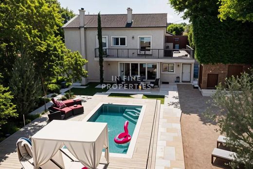 Villa in Mougins, Alpes-Maritimes