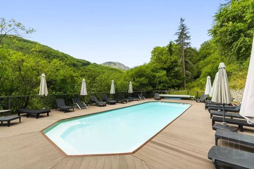 Luxe woning in Gréolières, Alpes-Maritimes