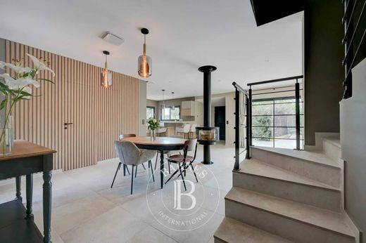 Luxus-Haus in Aix-en-Provence, Bouches-du-Rhône