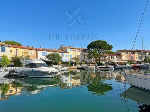 Maison de luxe à Grimaud, Var