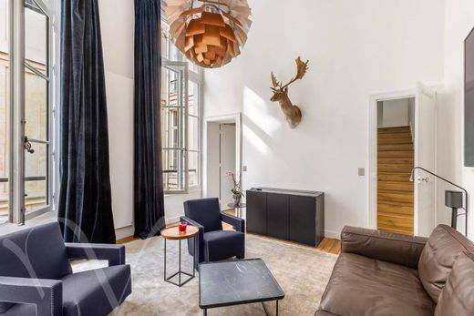 Apartment / Etagenwohnung in Saint-Germain, Odéon, Monnaie, Paris