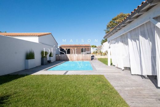 Villa in Rivedoux-Plage, Charente-Maritime