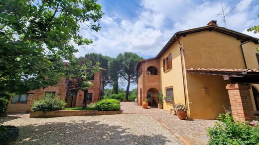 Villa in Foiano della Chiana, Province of Arezzo