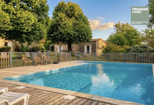Luxury home in Blasimon, Gironde