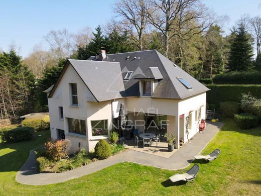 Luxury home in Pont-l'Évêque, Calvados