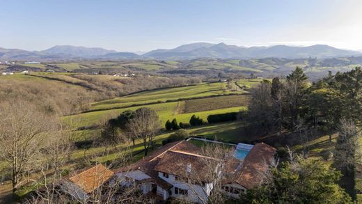 Casa di lusso a Ustaritz, Pirenei atlantici