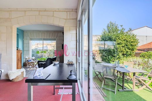 Luxury home in Libourne, Gironde