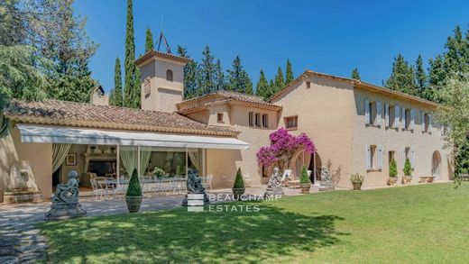 Villa in Auribeau-sur-Siagne, Alpes-Maritimes