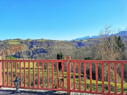 Casa de lujo en Bagnères-de-Bigorre, Altos Pirineos