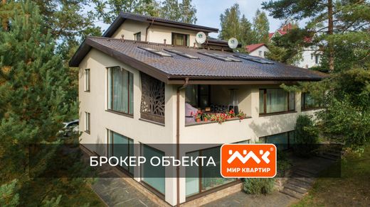 Maison de luxe à Voyeykovo, Vsevolozhskiy Rayon