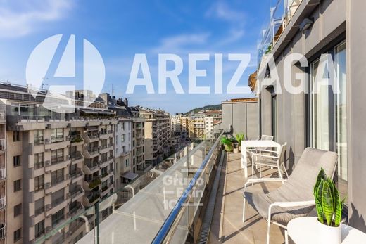 Apartment / Etagenwohnung in Donostia-San Sebastián, Guipuzcoa