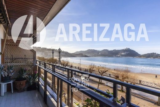 Apartment / Etagenwohnung in Donostia-San Sebastián, Guipuzcoa