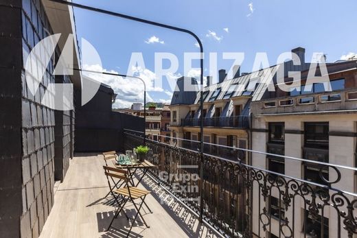 Apartment / Etagenwohnung in Donostia-San Sebastián, Guipuzcoa