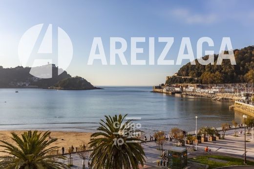 Apartment / Etagenwohnung in Donostia-San Sebastián, Guipuzcoa