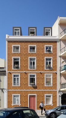 Apartment / Etagenwohnung in Campo de Ourique, Lisbon