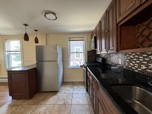 Apartament w Forest Hills, Queens County