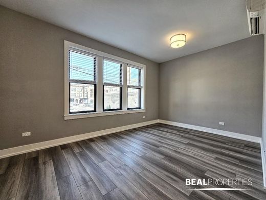 Apartment / Etagenwohnung in Chicago, Cook County