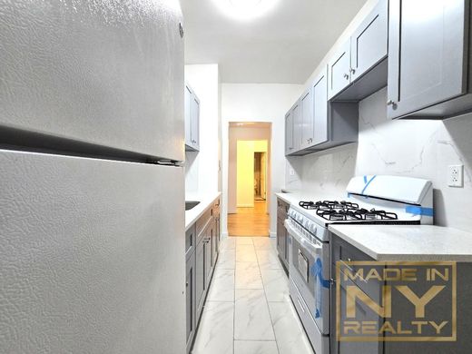 Apartament w Kew Gardens, Queens County